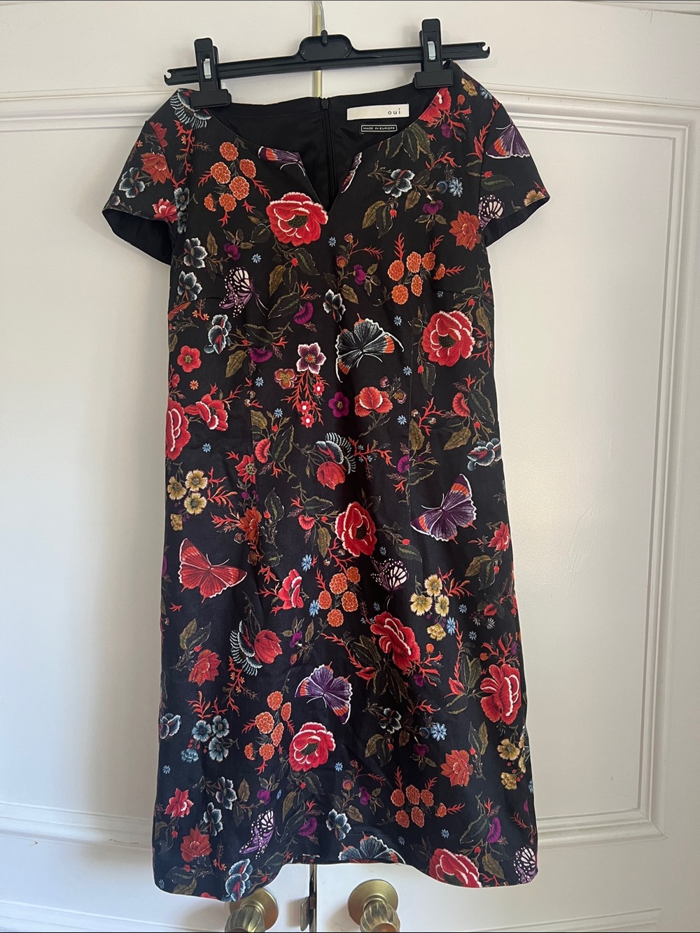 Oui Floral-Patterned Asian style Shift Dress with Red & Pink Blooms